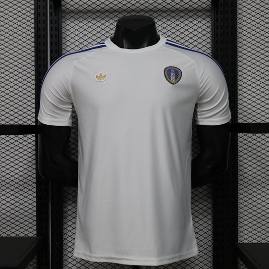 Leeds 2026/2027 casual fit
