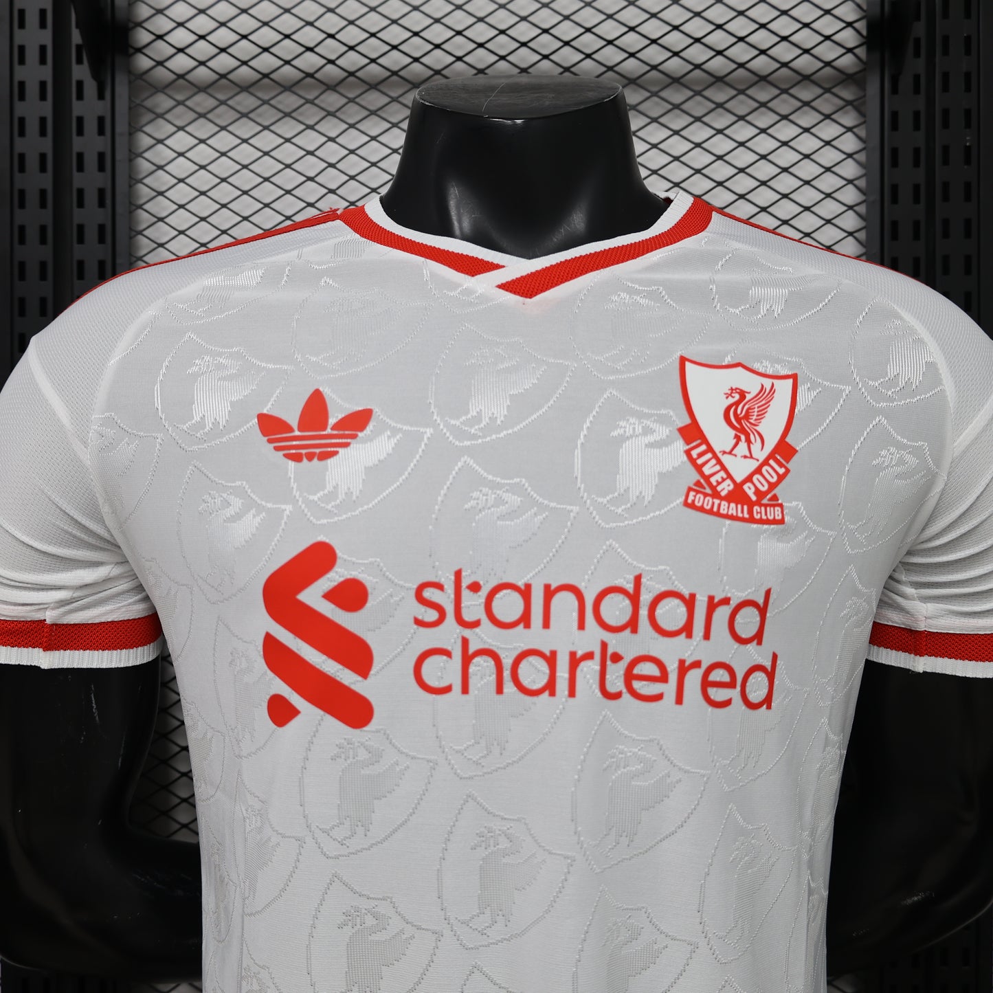 Liverpool 2026/2027 Away players version