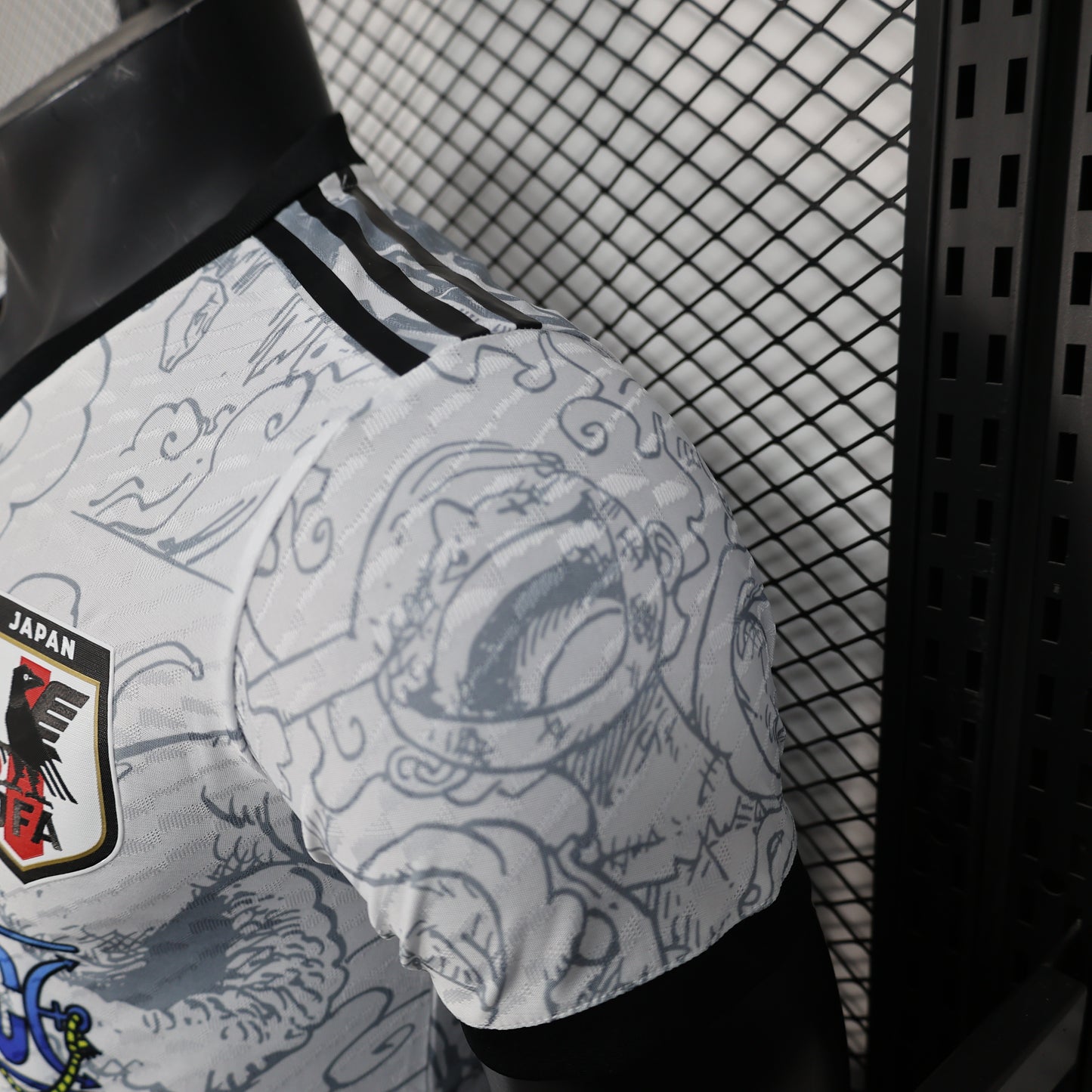 25/26 Japan white  one piece  special