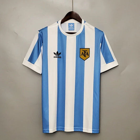 Argentina home 1978 #MARADONA all badges