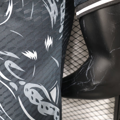 Real Madrid (White Tiger ) Special edition