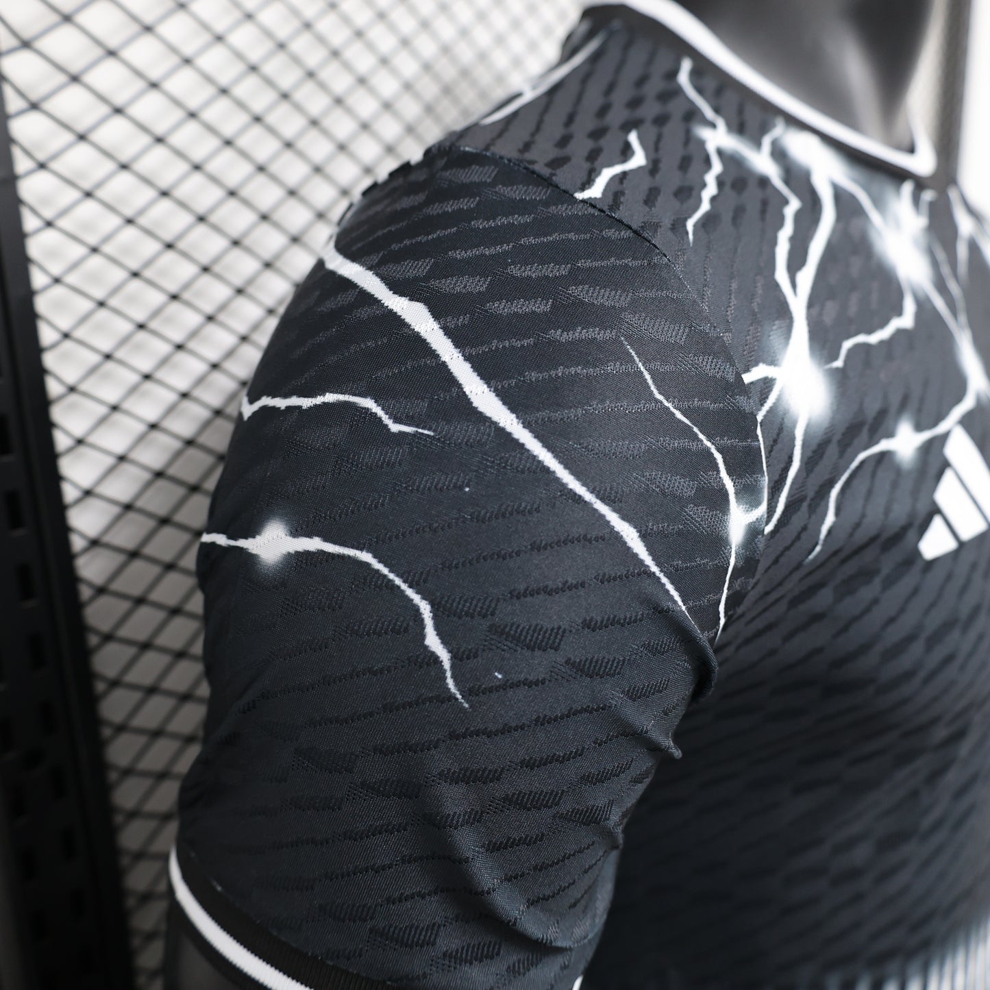 Real Madrid (White Tiger ) Special edition