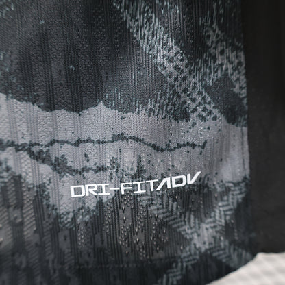 Chelsea Alternative with Pink Logo Special edition