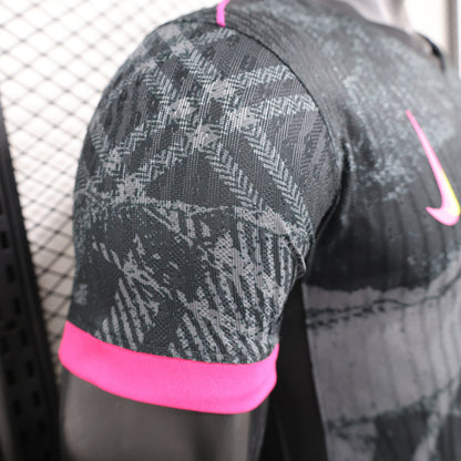 Chelsea Alternative with Pink Logo Special edition