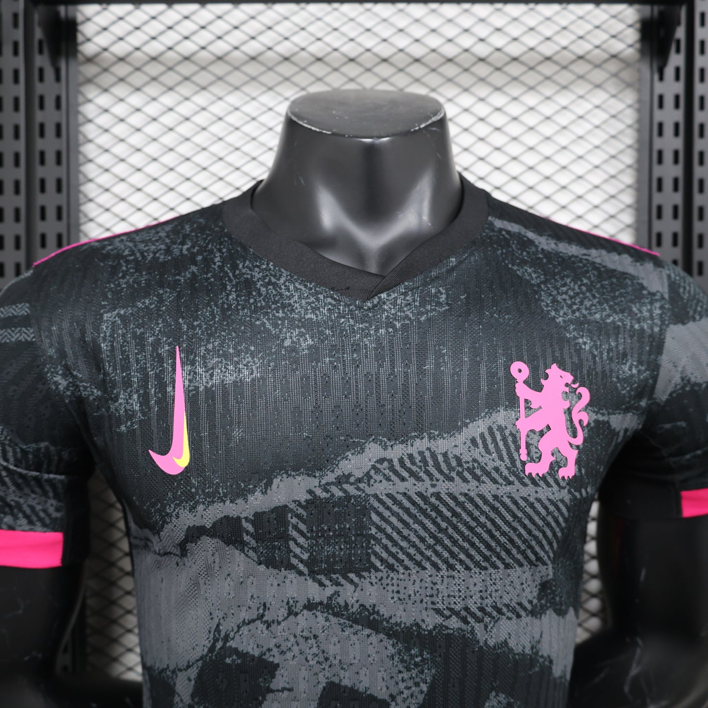 Chelsea Alternative with Pink Logo Special edition