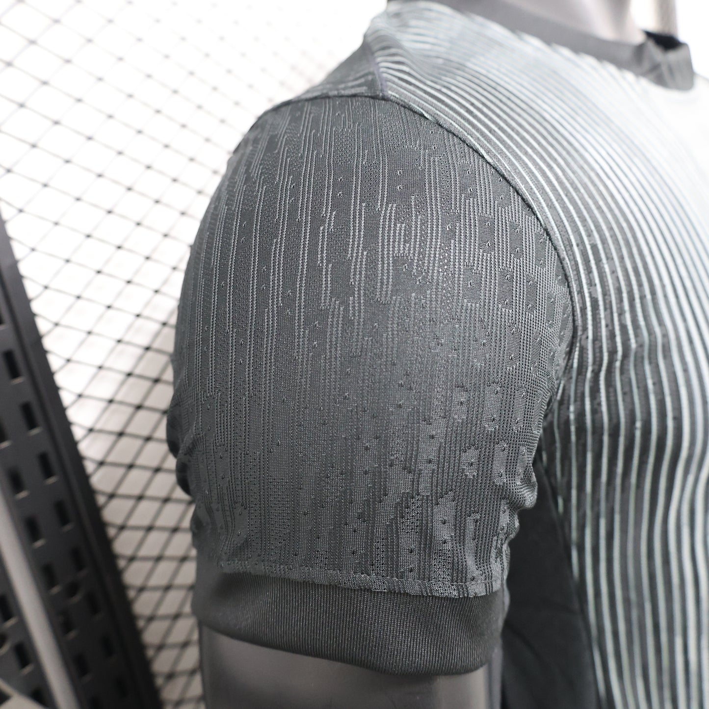 Chelsea black casual fit