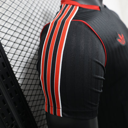 Manchester United black casual fit