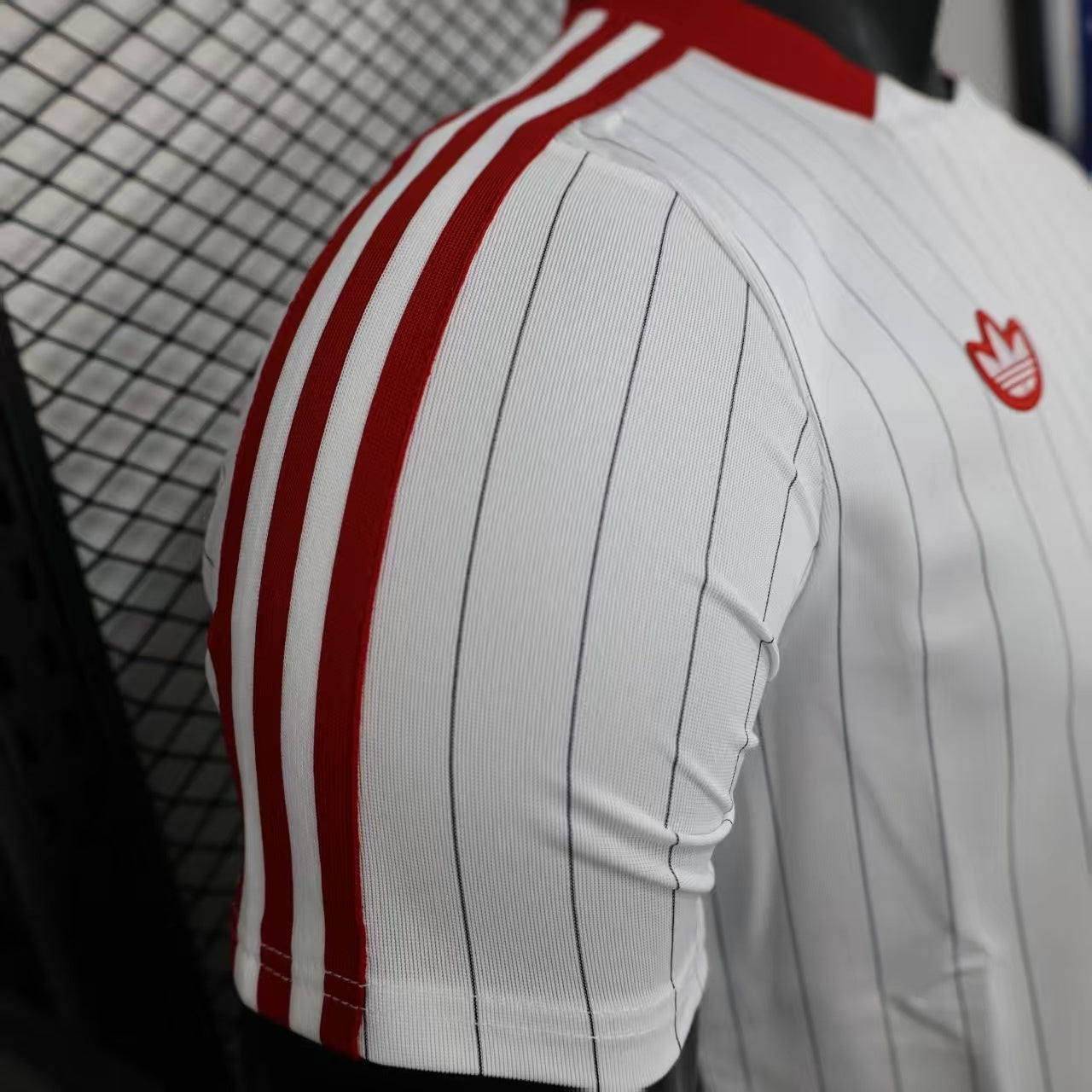 Manchester United white casual fit