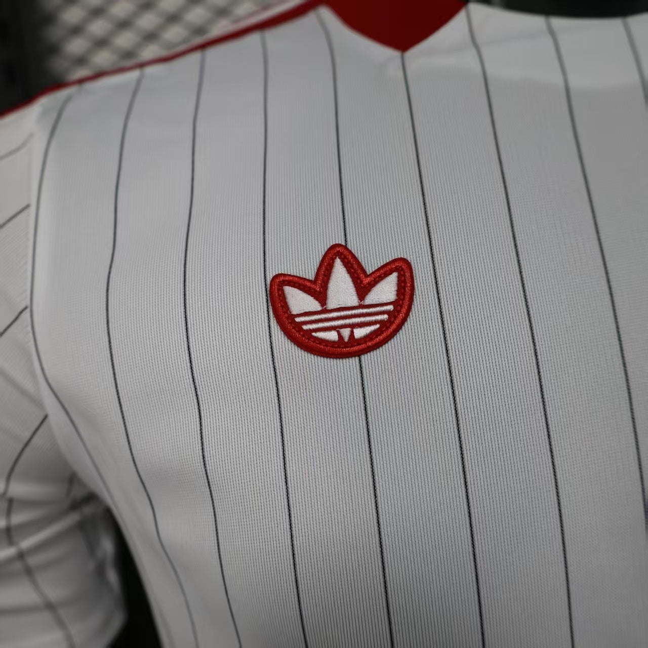 Manchester United white casual fit