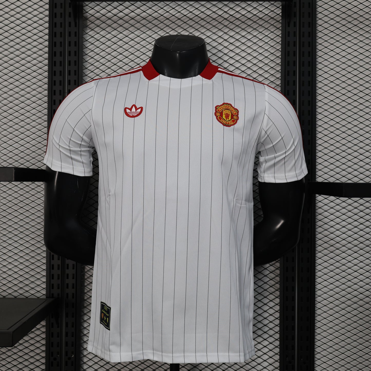 Manchester United white casual fit