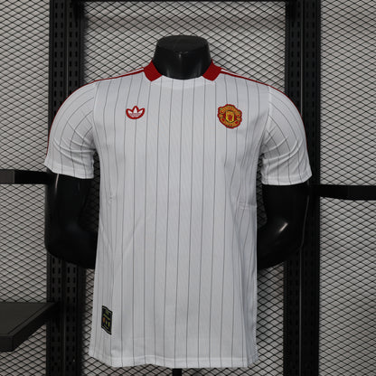 Manchester United white casual fit