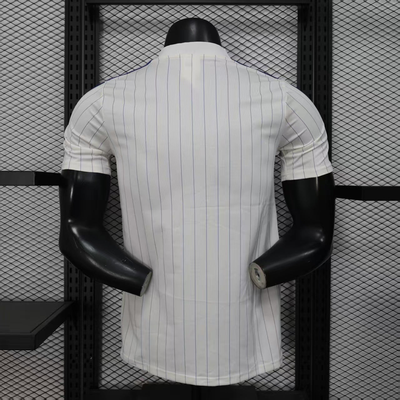 Chelsea white casual fit