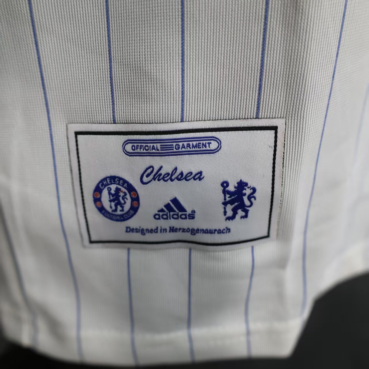Chelsea white casual fit