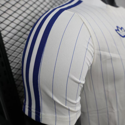 Chelsea white casual fit