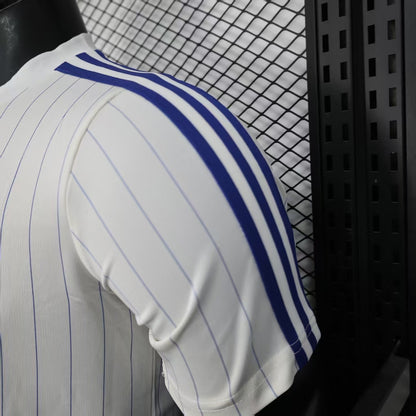 Chelsea white casual fit