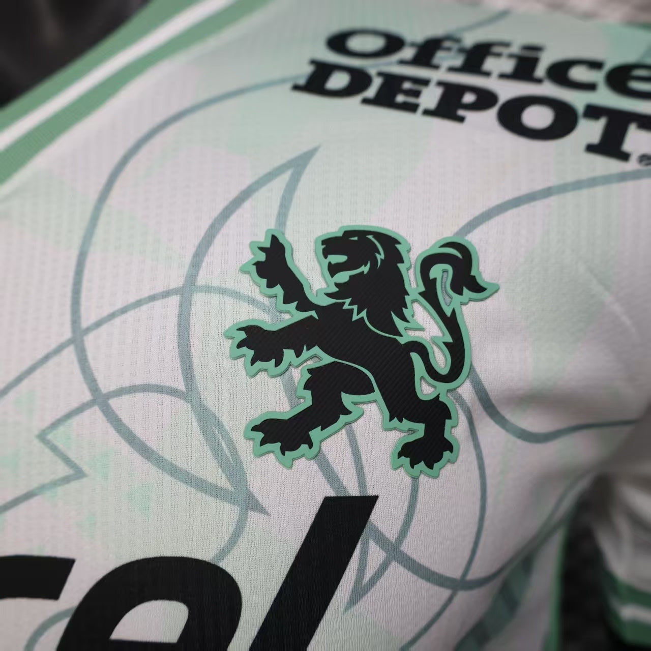 Club Leon 2025/26 away players version