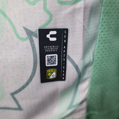 Club Leon 2025/26 away players version