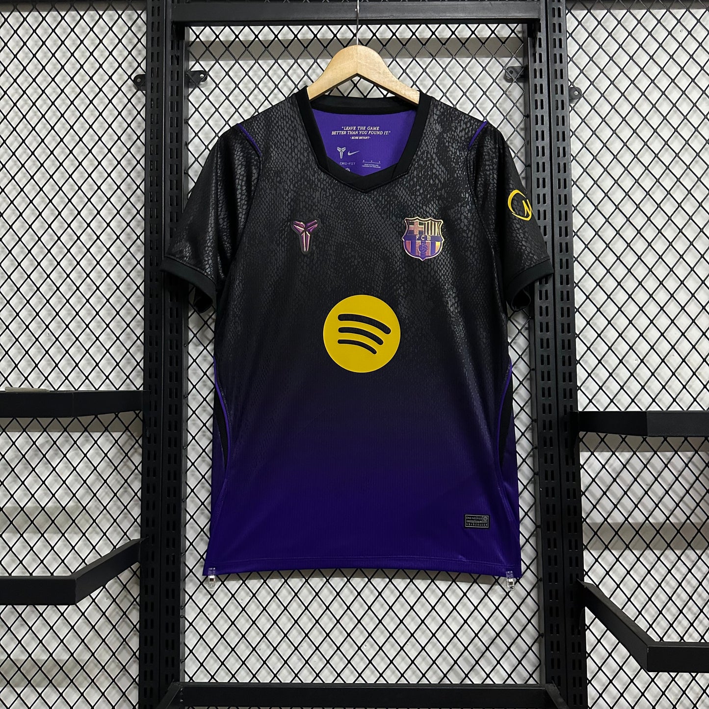 Barcelona 2026/27 Away players version