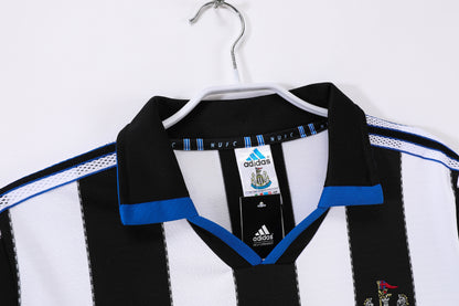 2000/2001 Newcastle home