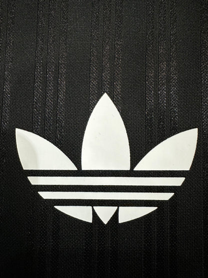 Adidas Originals Black fans version