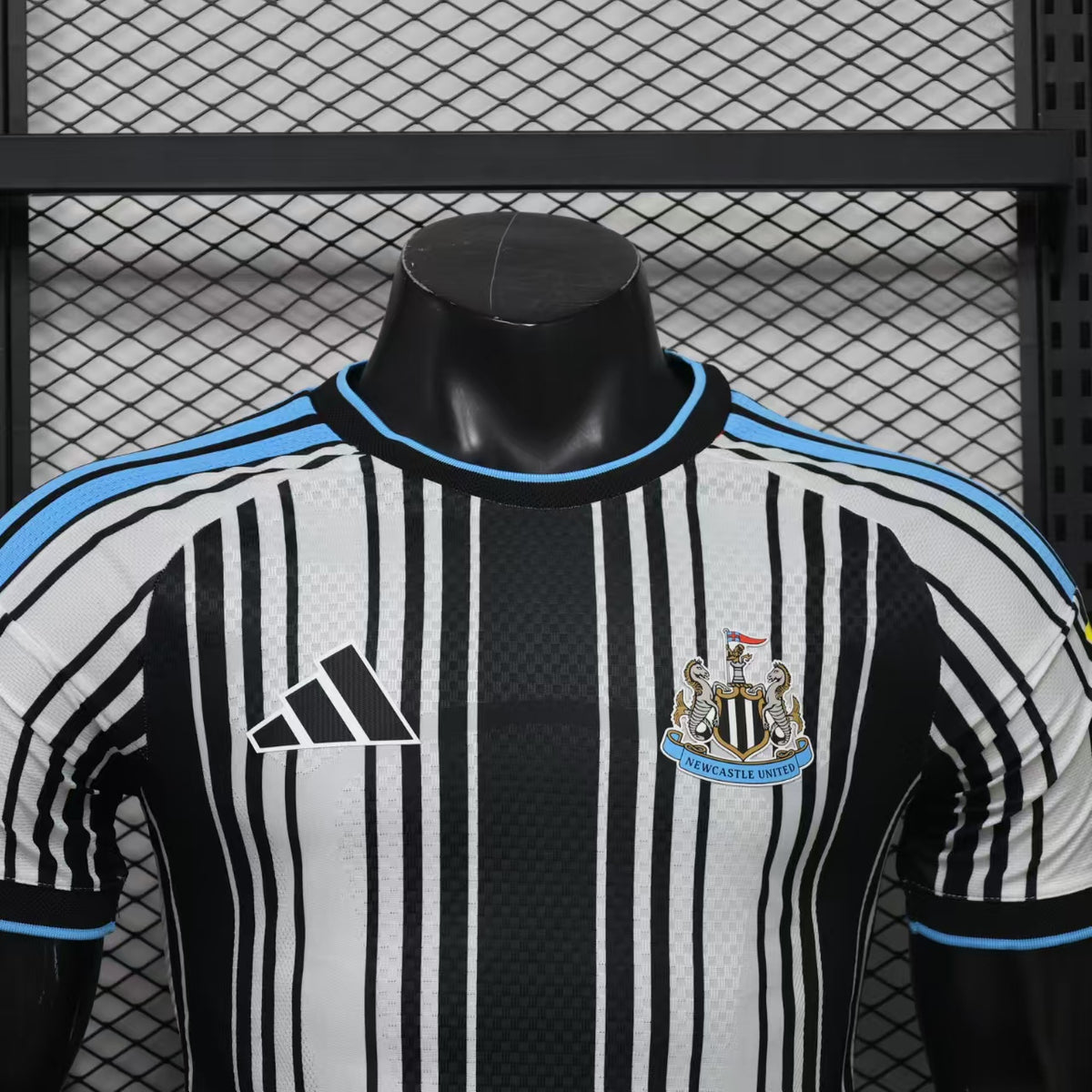 Newcastle United 2026/27 home jersey players version