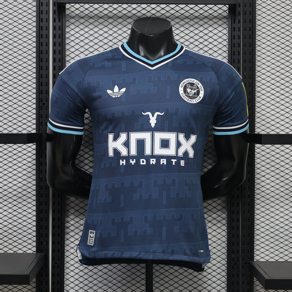 Newcastle 2026/27 away Jersey players version