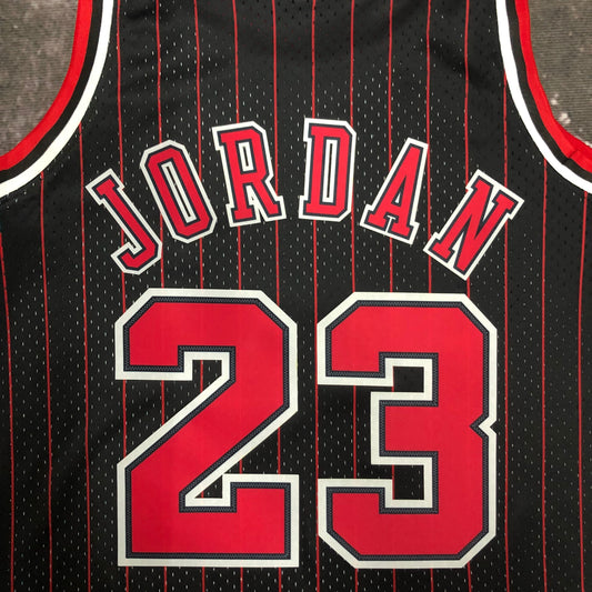 NBA Chicago Bulls 1995/96 #23 Michael Jordan classic Jersey