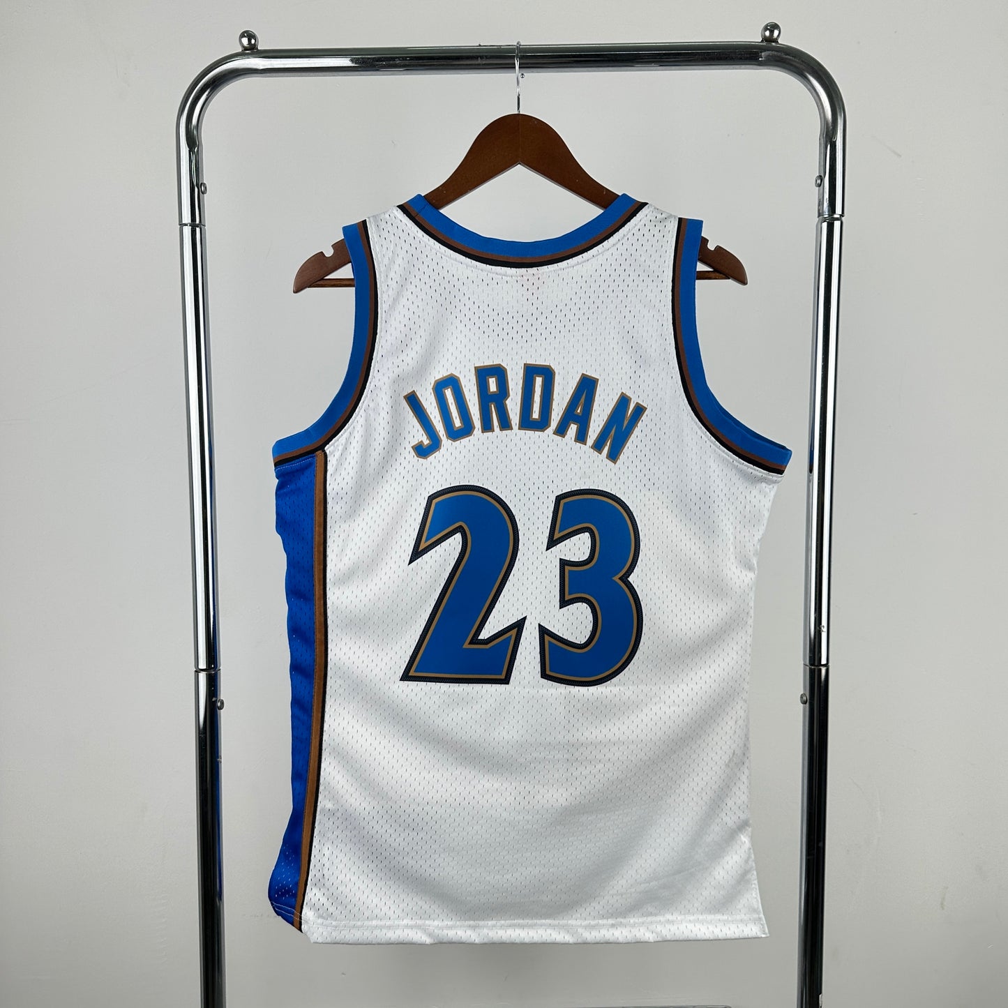 Washington Wizards #23 Michael Jordan classic Jersey.