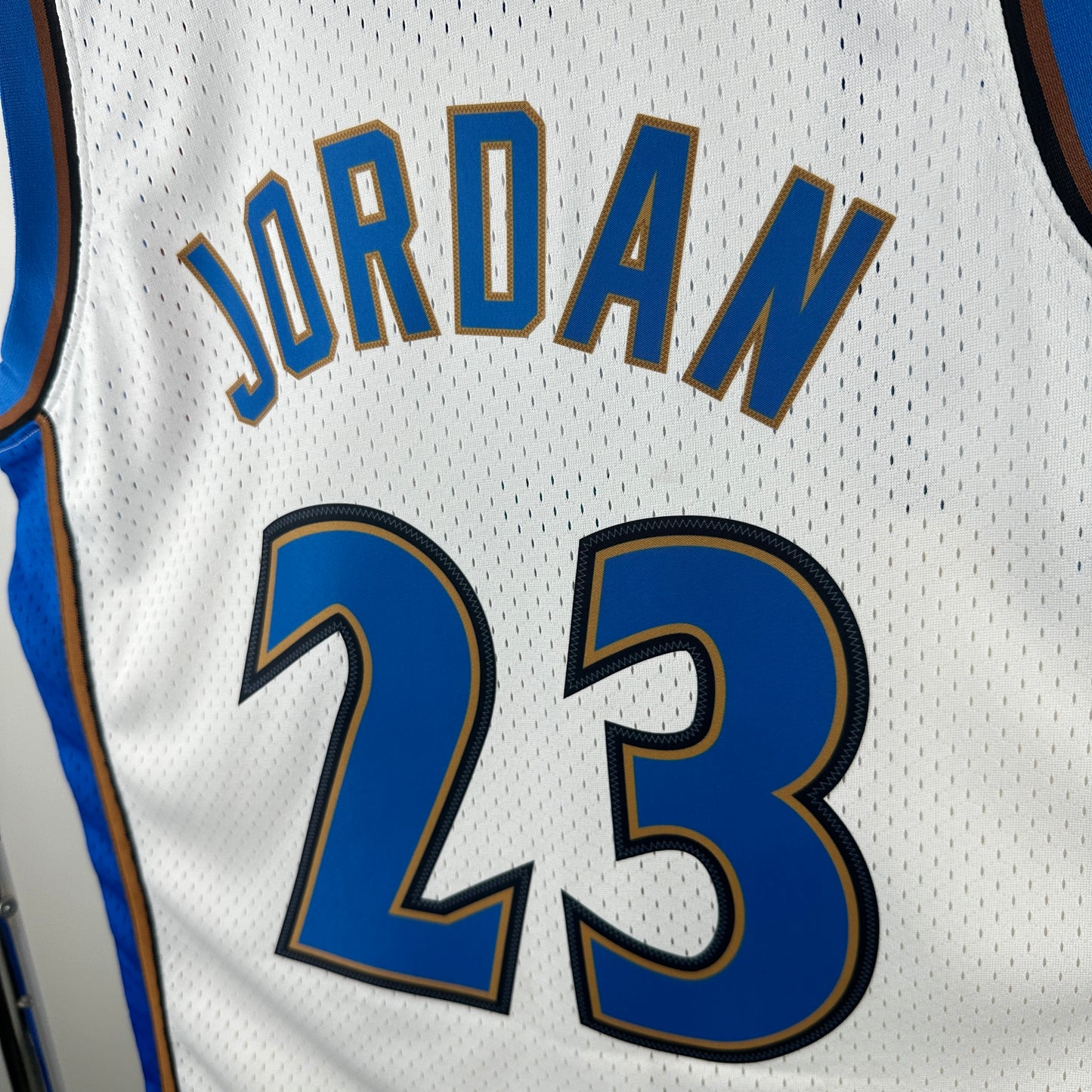 Washington Wizards #23 Michael Jordan classic Jersey.