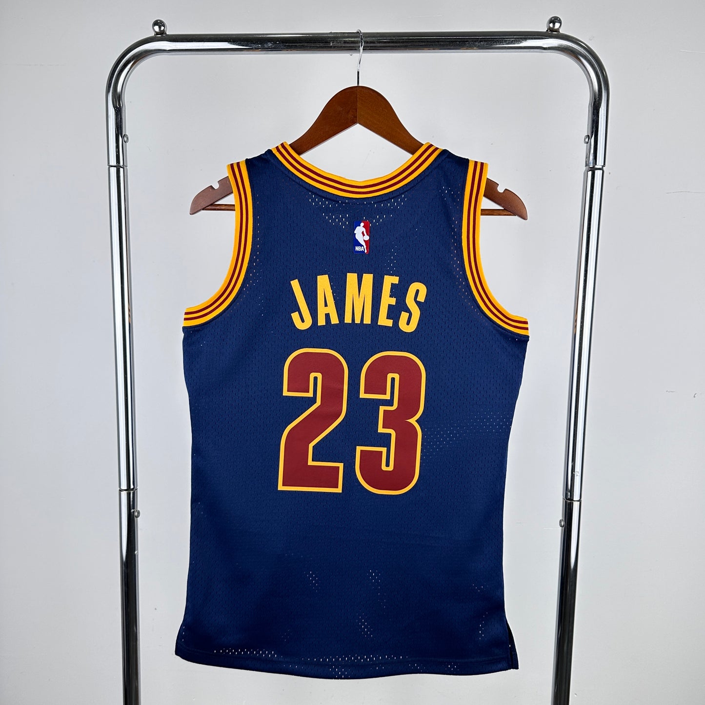 NBA Cleveland Cavaliers 2015/16 #23 LeBron James classic Jersey