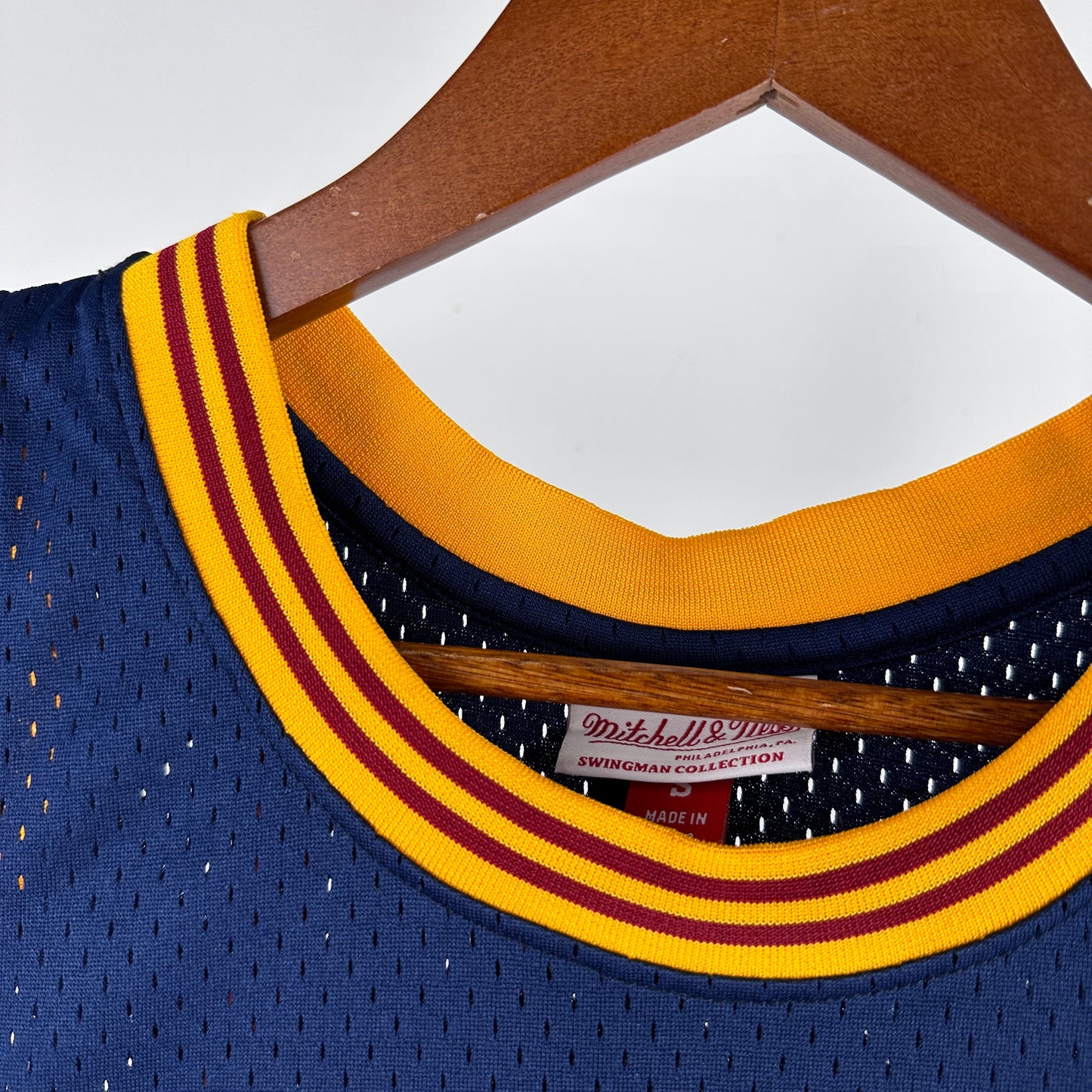 NBA Cleveland Cavaliers 2015/16 #23 LeBron James classic Jersey