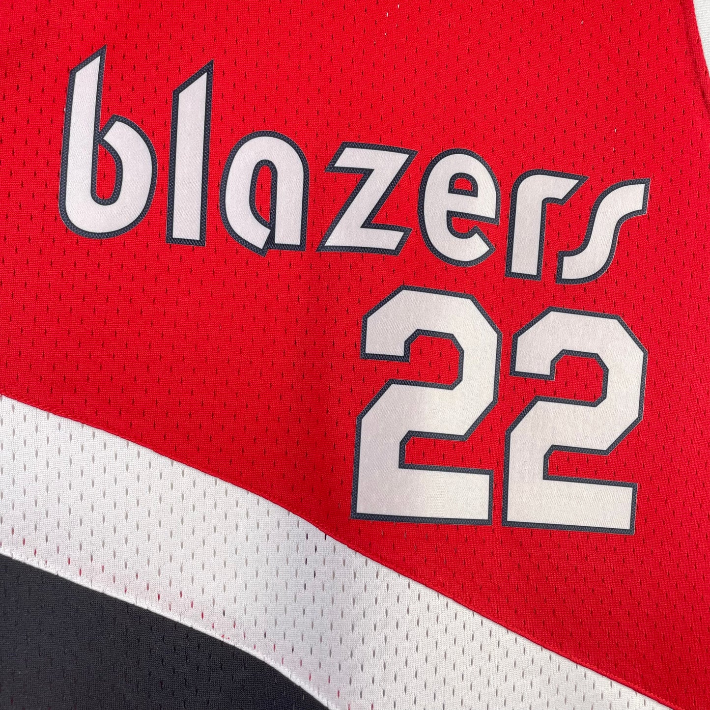 NBA Portland Trail Blazers 1983/84 #22 Clyde Drexler classic Jersey
