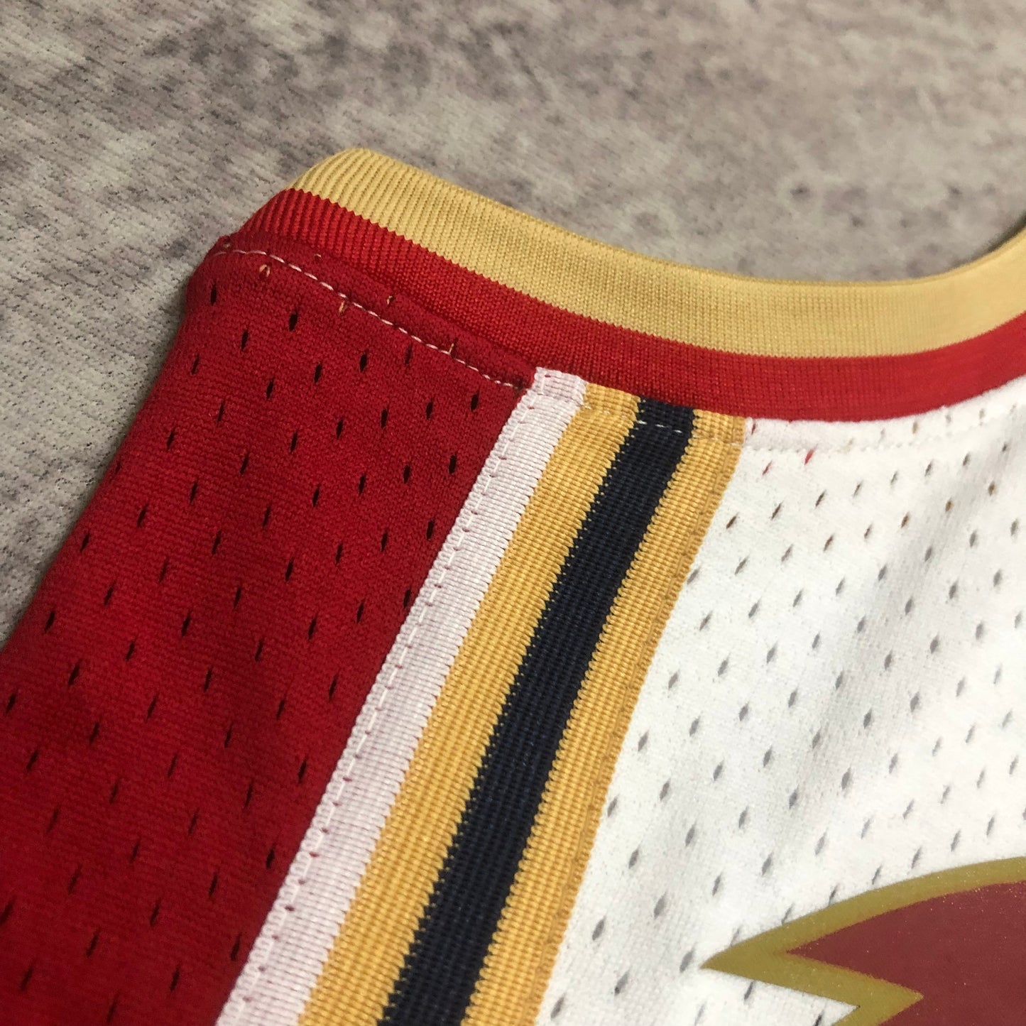 NBA Cleveland Cavaliers 2003/04 #23 LeBron James classic Jersey