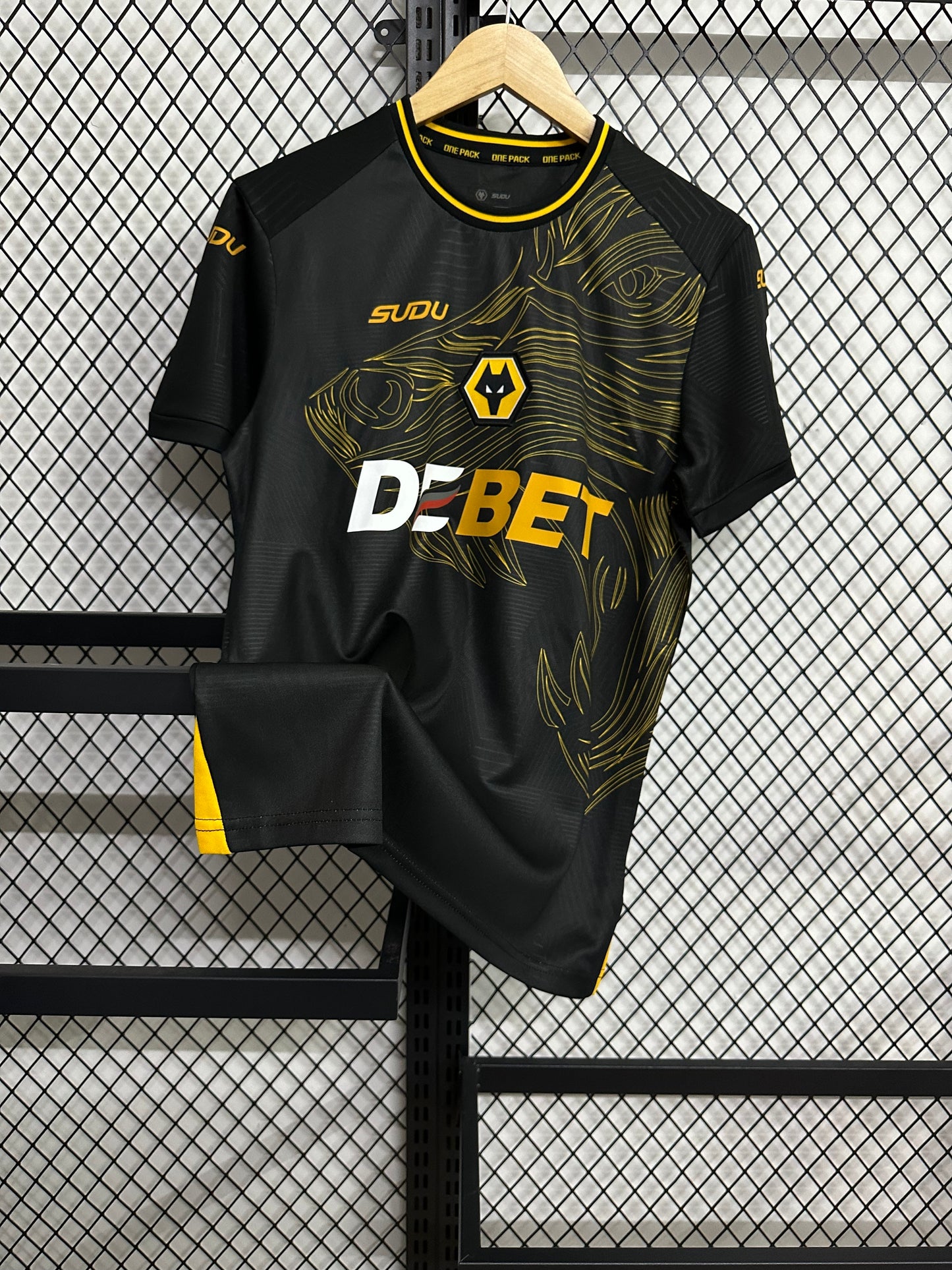 2024/2025 Wolves away