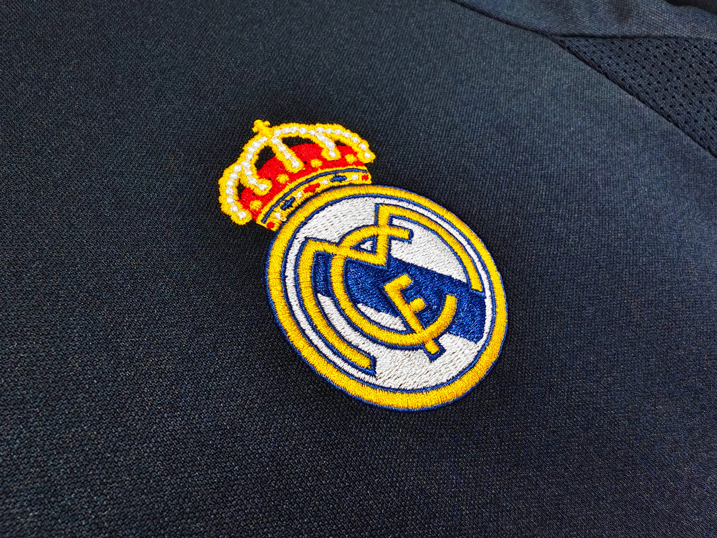 Real Madrid 2003/2004 away