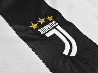 Juventus 2018/2019 home