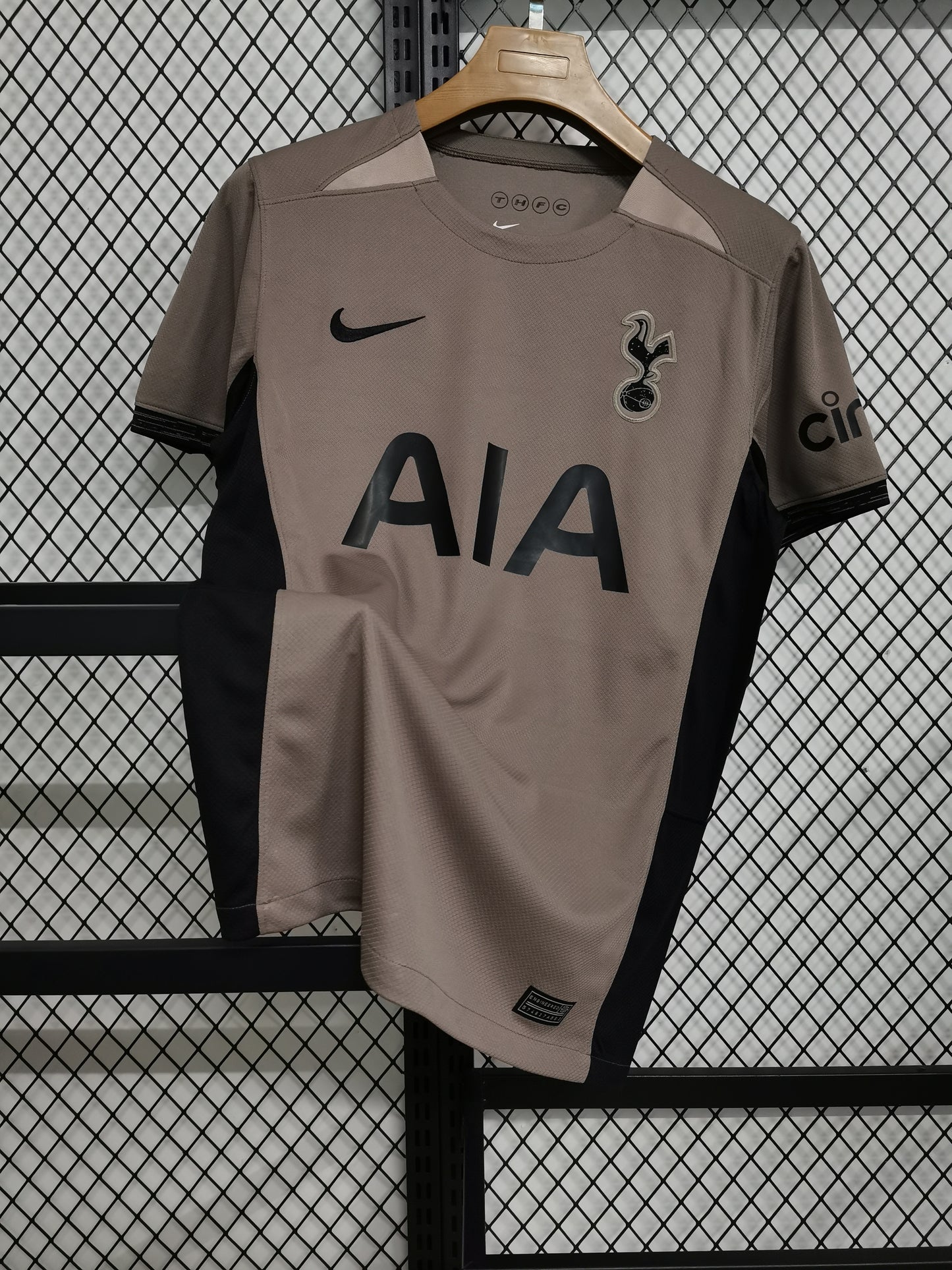 2023/2024Tottenham Hotspur third