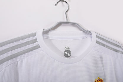 Long sleeve: 2015/16 Real Madrid home