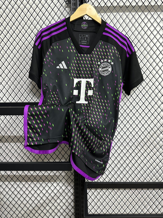2023/2024 Bayern Munich away