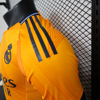 2024/25 Real Madrid away player version