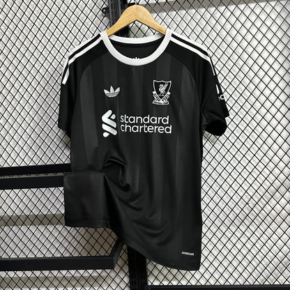 2025/2026 Liverpool goalkeeper jersey