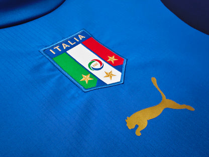 2006 Italy home