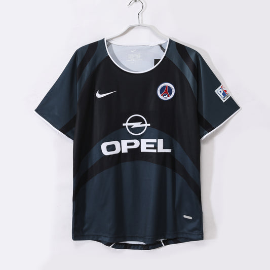 2001/02 PSG 2nd away