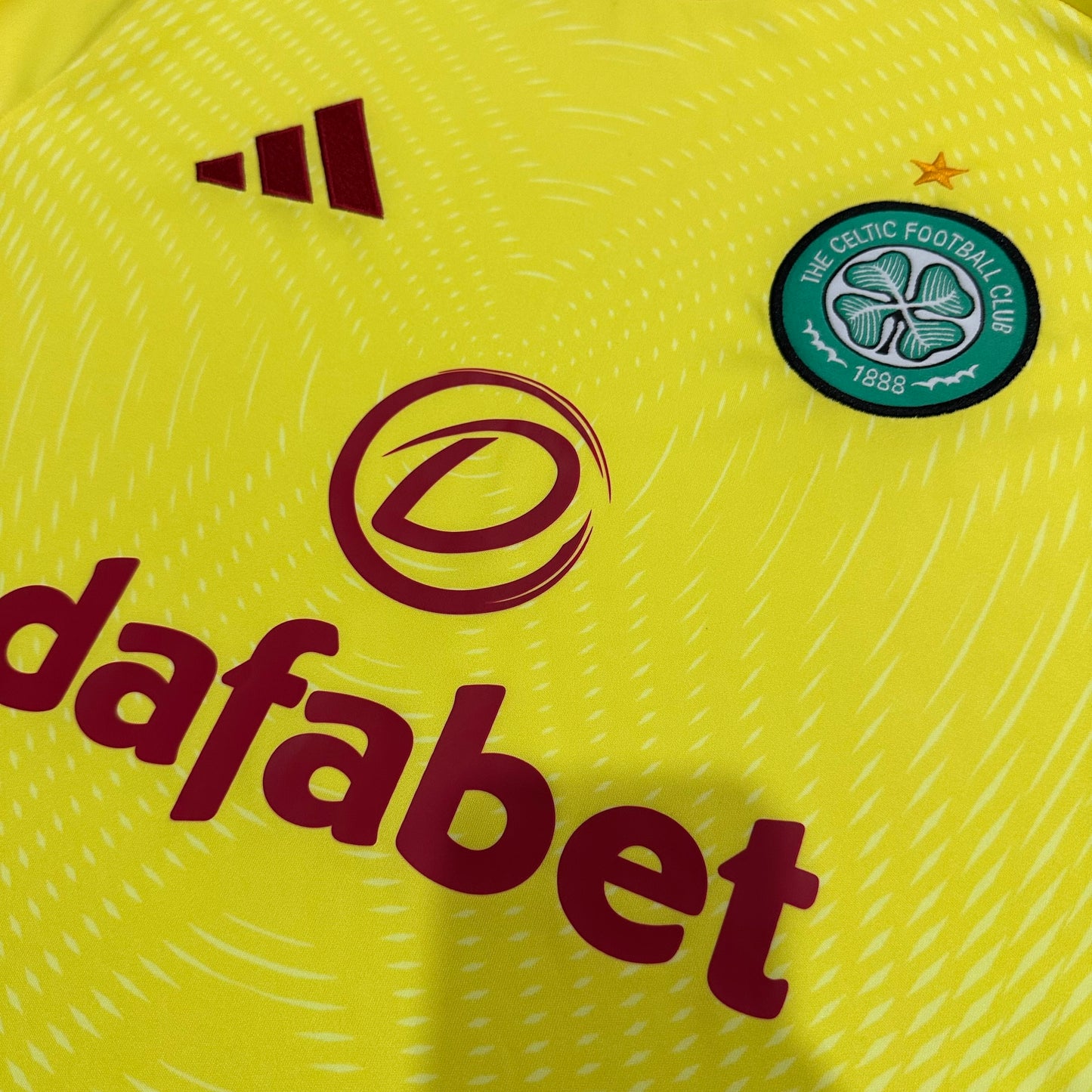 2025/2026 Celtic goalkeeper jersey