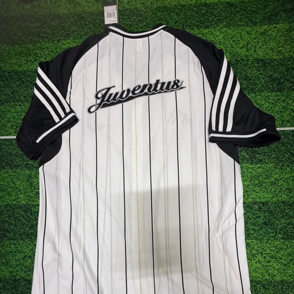 Juventus baseball uniform