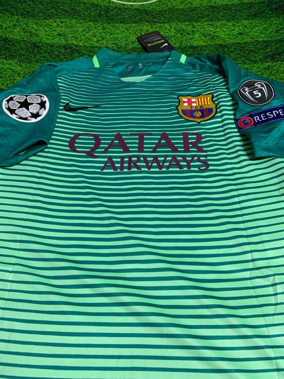 Barcelona away 2016 #MESSI all badges