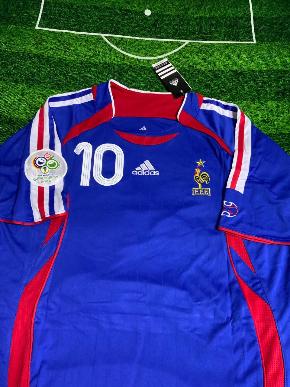 France home 2006 #ZIDANE all badges